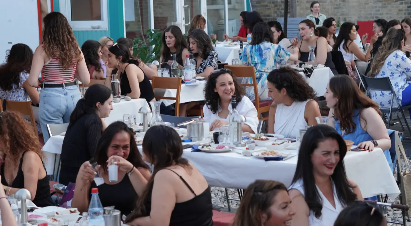 Avlu · yaz edisyonu